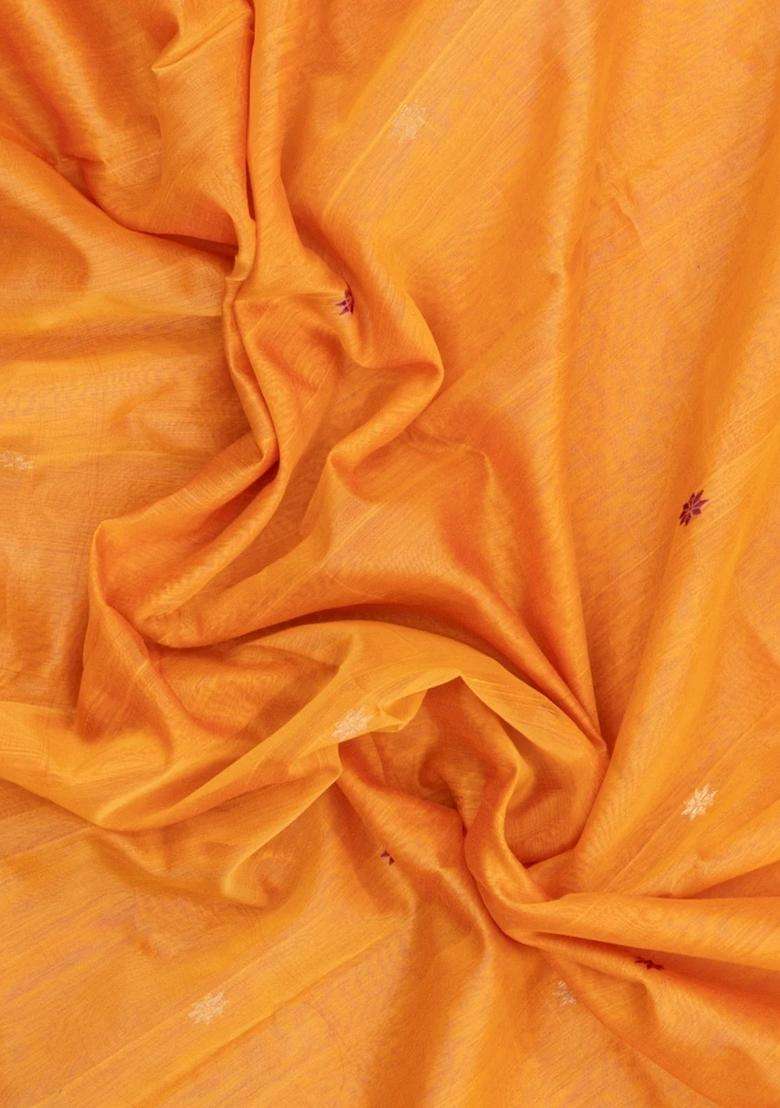 Yellow Handloom Maheswari Silk Cotton Saree With Floral Buttas With Buttas And Brocade Design For Women - Indya