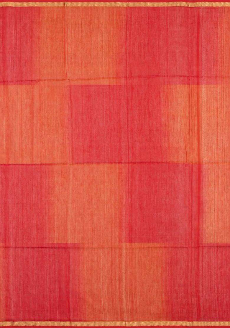 Red Handloom Maheswari Silk Cotton Saree With Floral Buttas With Buttas And Brocade Design For Women - Indya