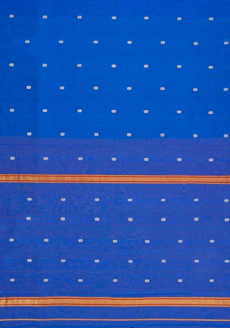 Blue Handloom Maheswari Silk Cotton Saree With Floral Buttas With Buttas And Brocade Design For Women - Indya