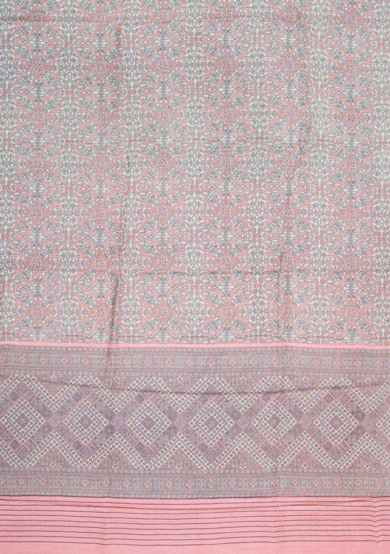 Baby Pink Printed Pure Silk Saree With Floral Motifs For Women - Indya