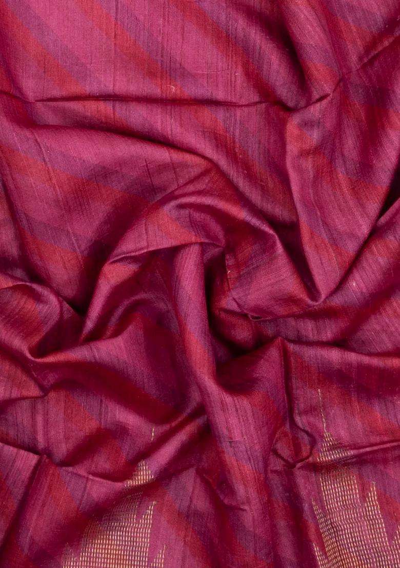 Magenta Printed Tussar Silk Saree With Stripes Printed Pallu For Women - Indya