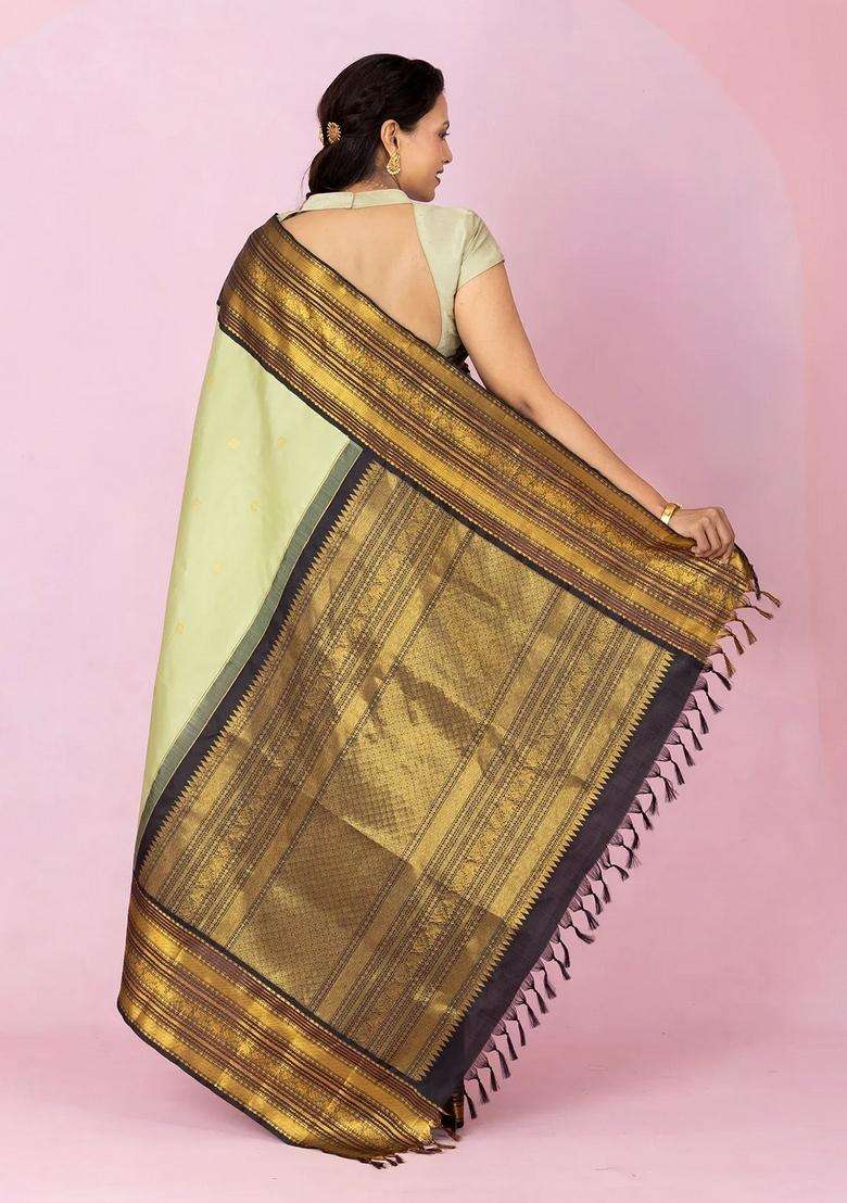 Cardamom Green Handloom Korvai Kanchipuram Silk Saree With Zari Buttas With Korvai And Temple Border Design For Women - Indya