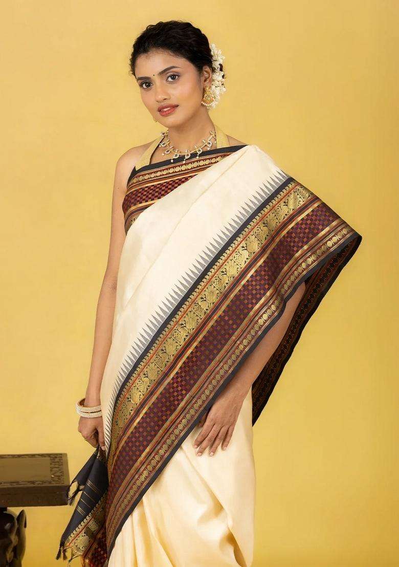 Taupe Handloom Korvai Kanchipuram Silk Saree With Contrast Temple Border With Korvai And Temple Border Design For Women - Indya