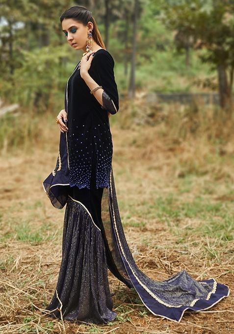 Eliza Velvet Blue Kurta Set