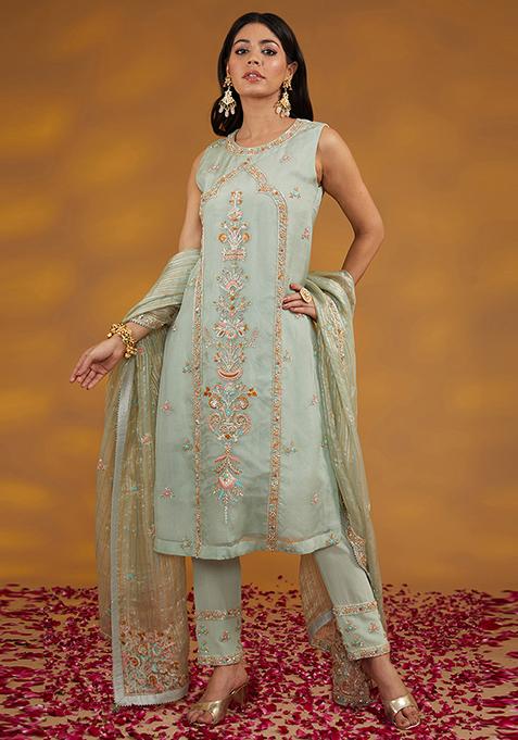 Crepe Kurta Set with Zardozi embroidery
