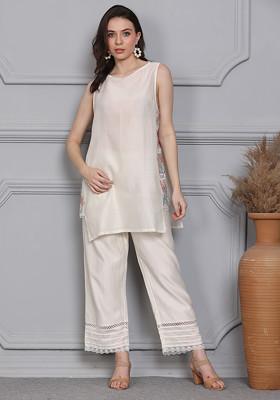 Off White Floral Escape Embroidered Chanderi Kurta Set