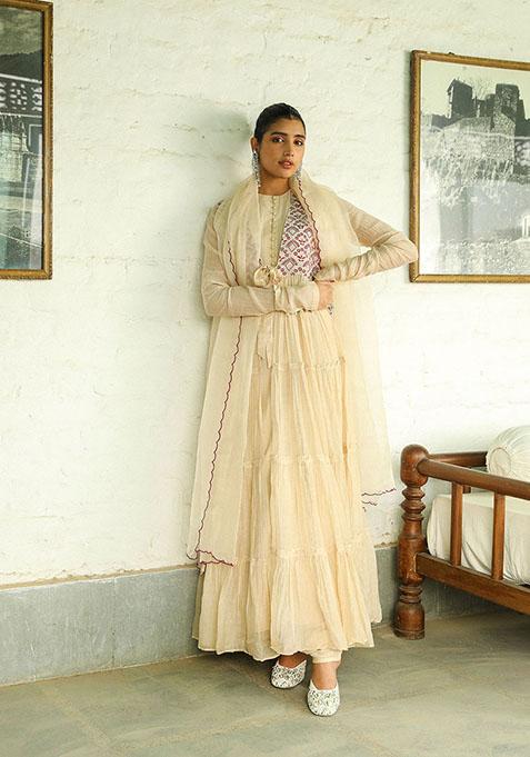 Beige Zari Embroidered Zari Embroidered Kurta Set