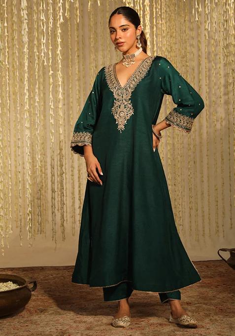 Emerald Green Embroidered Silk Dupion Kurta Set