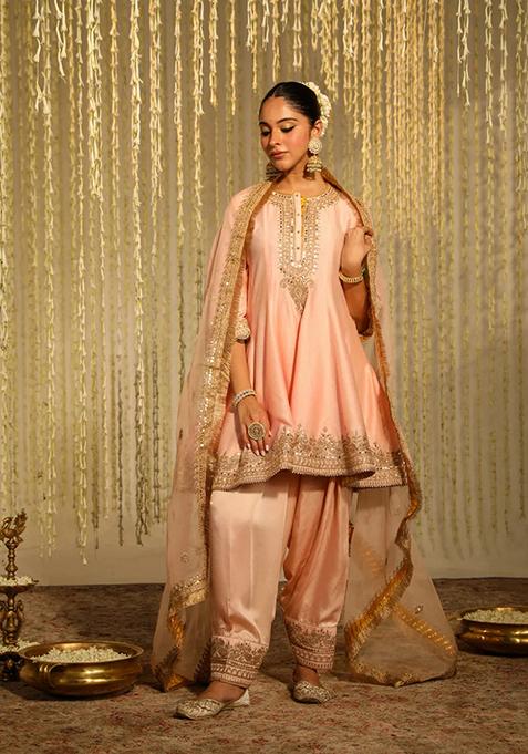 Rose Pink Embroidered Silk Chanderi Kurta Set