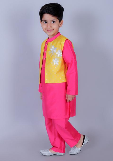 Pink Foil Print Jacket With Kurta And Pajama (Set of 3)