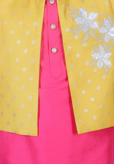 Pink Foil Print Jacket With Kurta And Pajama (Set of 3)