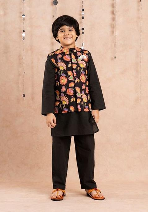 Black Printed Jacket With Kurta And Pajama (Set of 3)