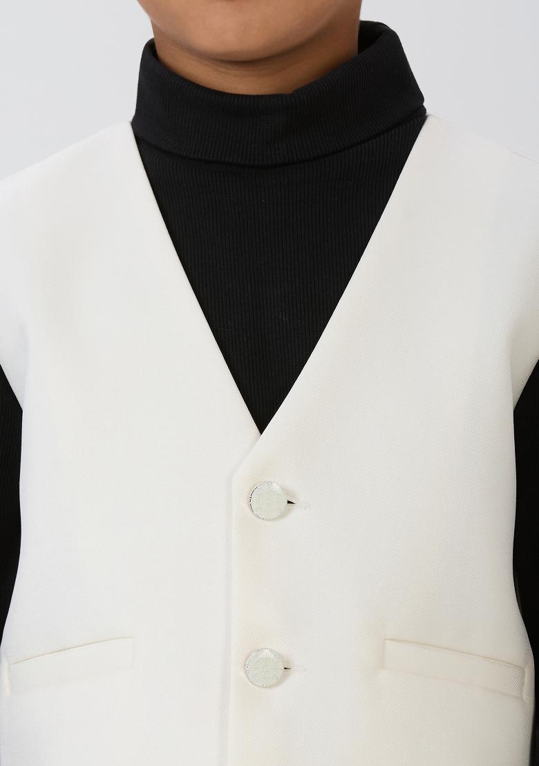 Off White Solid Poly Cotton Blazer For Boy