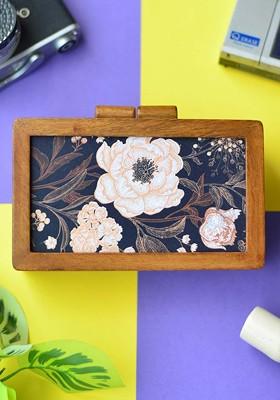 Grey Fabric Women Grey And White Printed Box Clutch