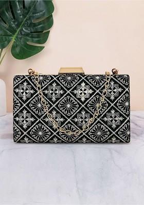 Women Geometric Embroidered Velvet Clutch