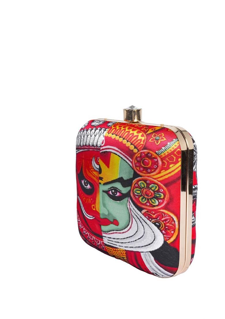 Abstract Printed Structured Clutch With Clutch Chain