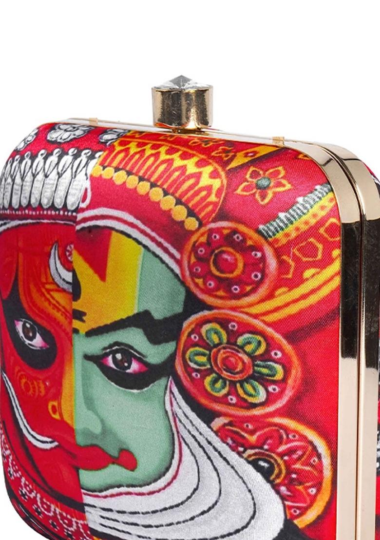 Abstract Printed Structured Clutch With Clutch Chain