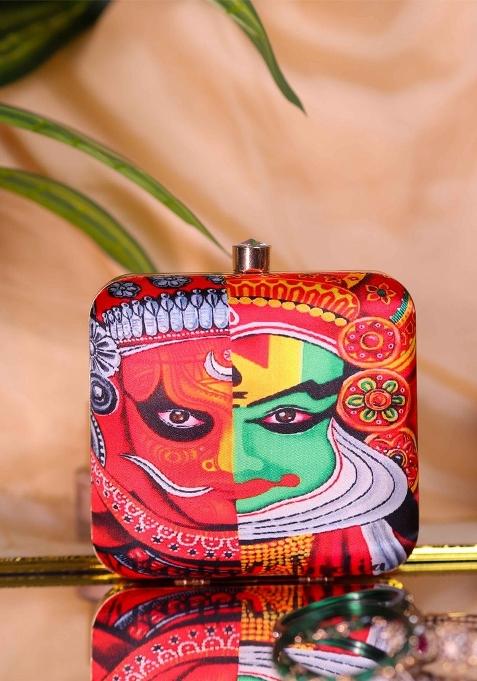 Abstract Printed Structured Clutch With Clutch Chain