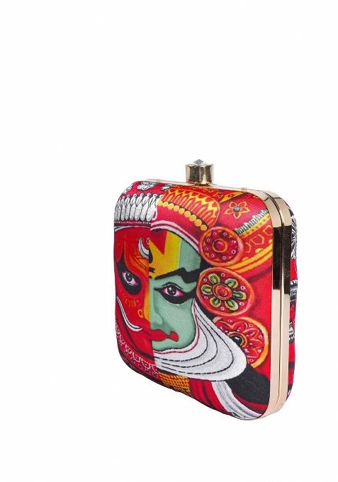 Abstract Printed Structured Clutch With Clutch Chain