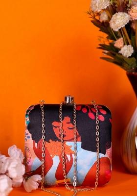 Abstract Printed Structured Clutch With Clutch Chain