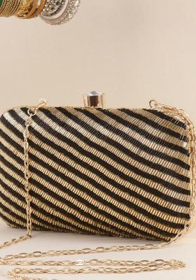 Women Embellished Fabric Box Clutch