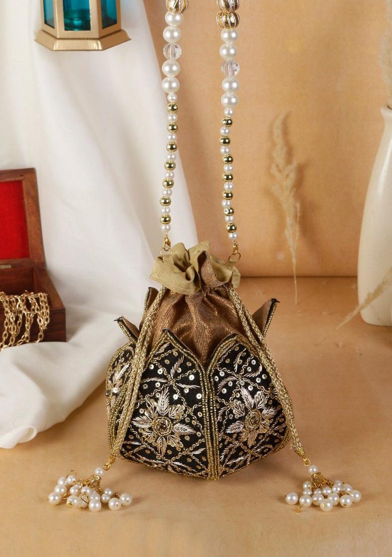 Embroidered Embroidered Potli