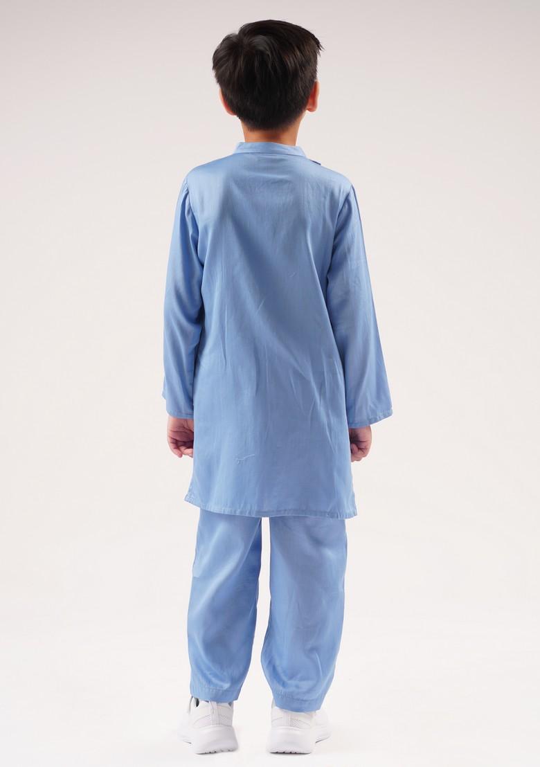 Blue Embroidered Kurta With Pants (Set of 2)