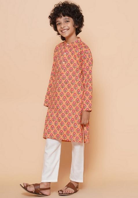 Peach Printed Kurta With Pants (Set of 2)