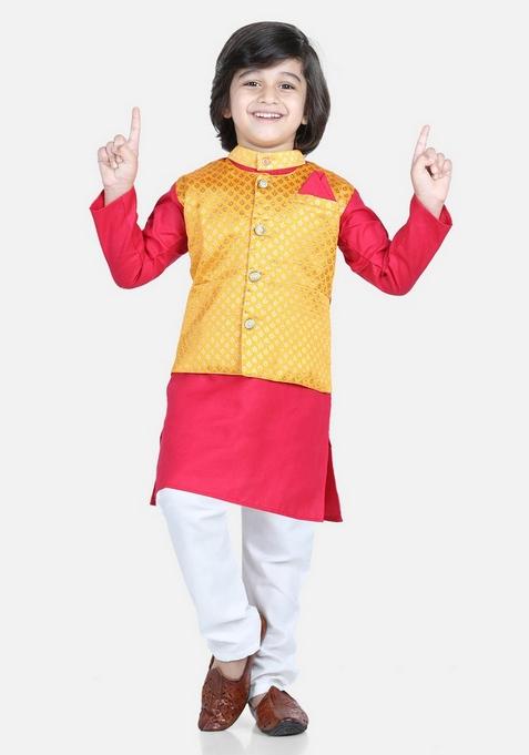 Pink Foil Print Jacket With Kurta And Pyjama (Set of 3)