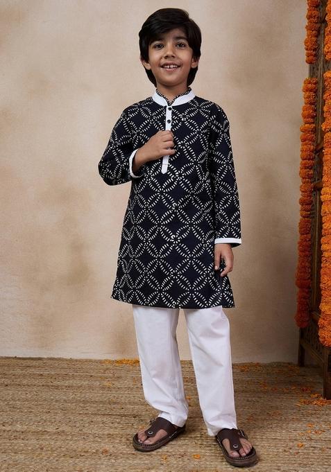 Black Printed Kurta With Pants (Set of 2)