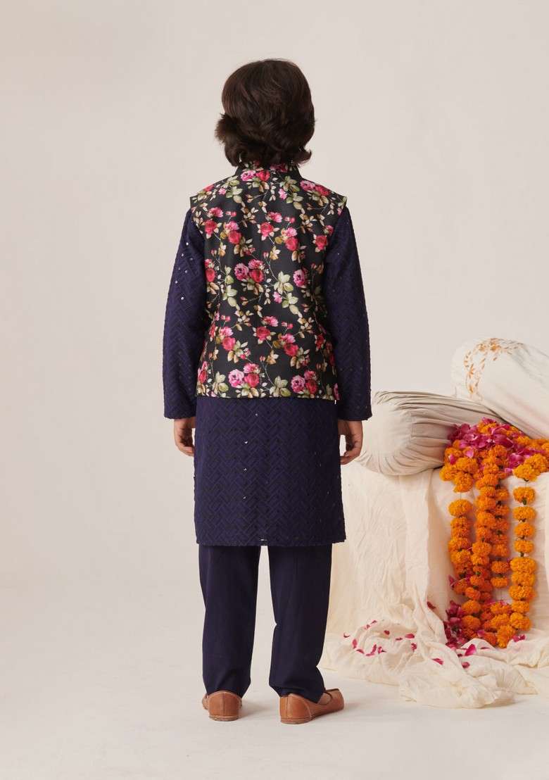 Black Embroidered Kurta With Pants (Set of 2) - Indya