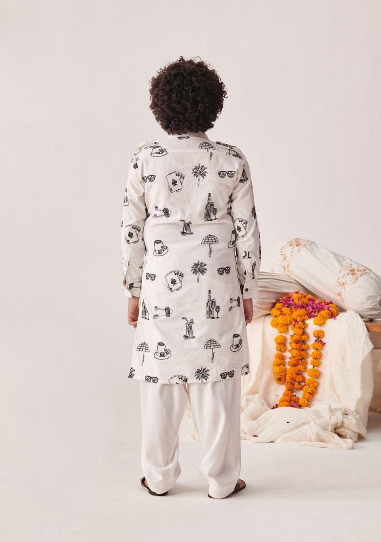 White Printed Kurta With Pants (Set of 2)