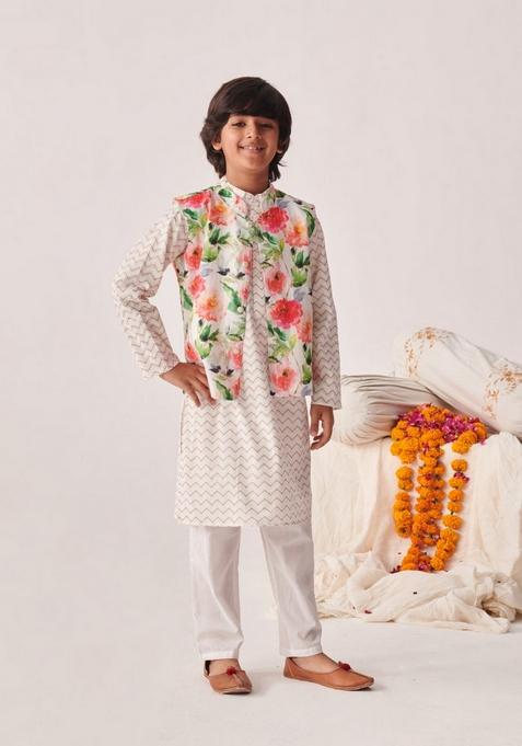 White Printed Kurta With Pants (Set of 2)