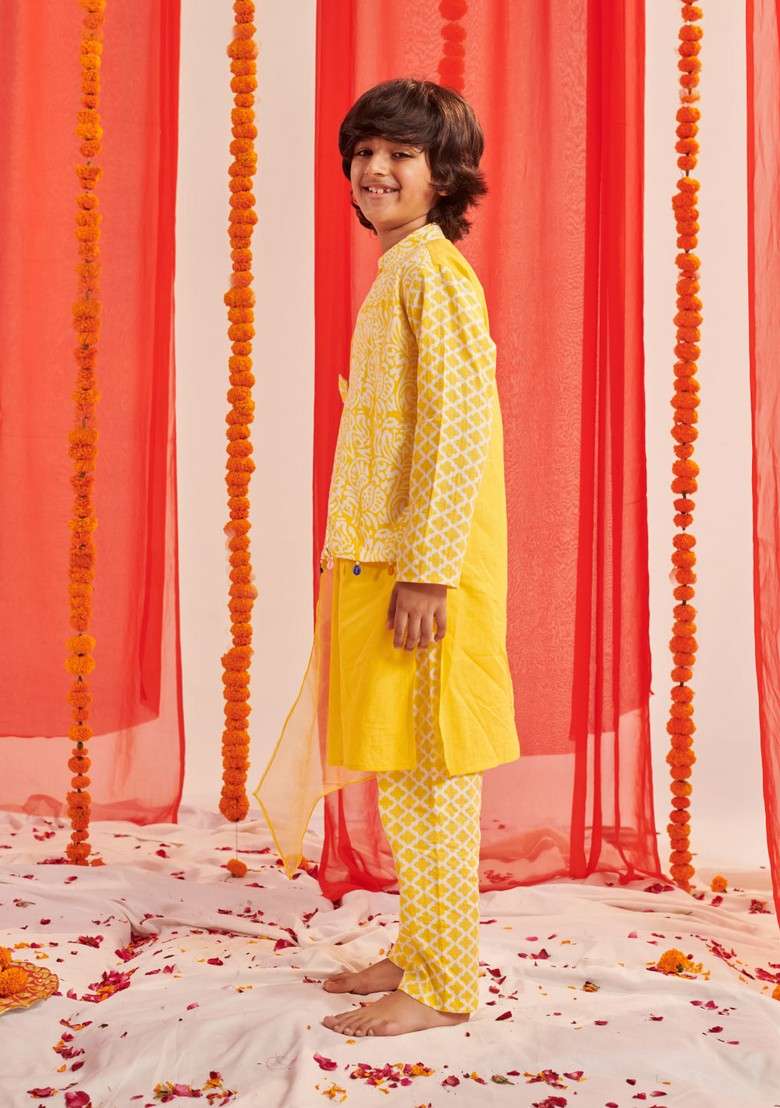 Lemon Printed Kurta With Pants (Set of 2) - Indya