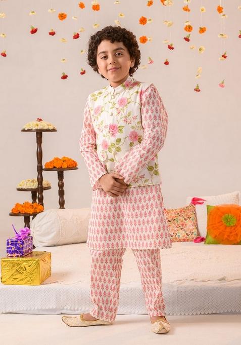Off White Printed Jacket With Kurta And Pyjama (Set of 3)
