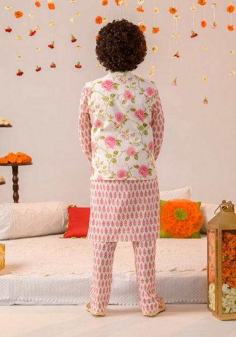 Off White Printed Jacket With Kurta And Pyjama (Set of 3)