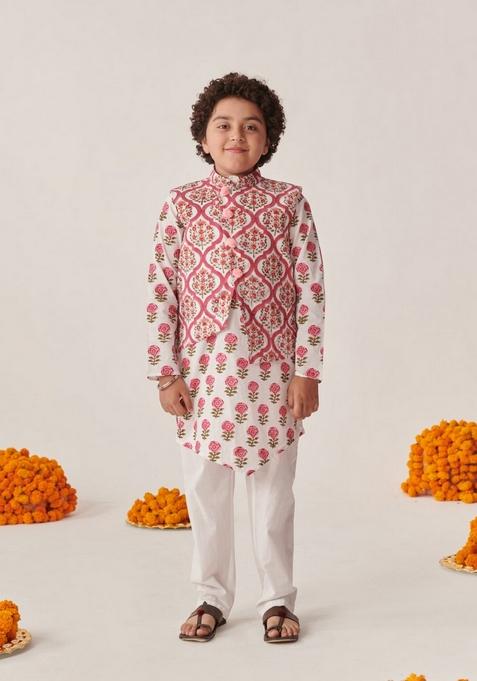 Magenta Printed Kurta With Pants (Set of 2)