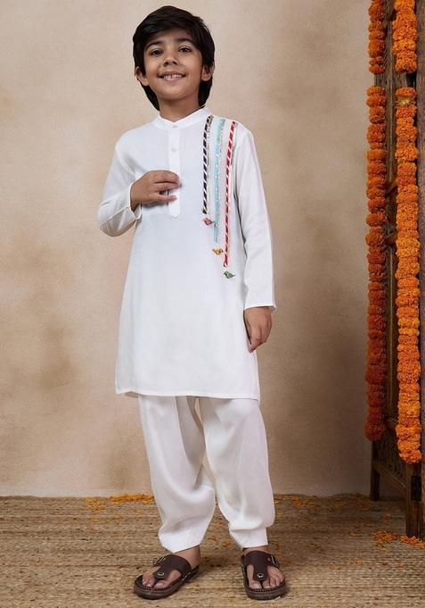 White Gota Work Kurta With Pants (Set of 2)