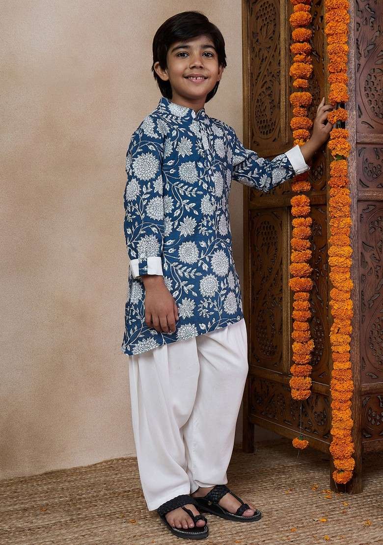 White Printed Kurta With Pants (Set of 2) - Indya