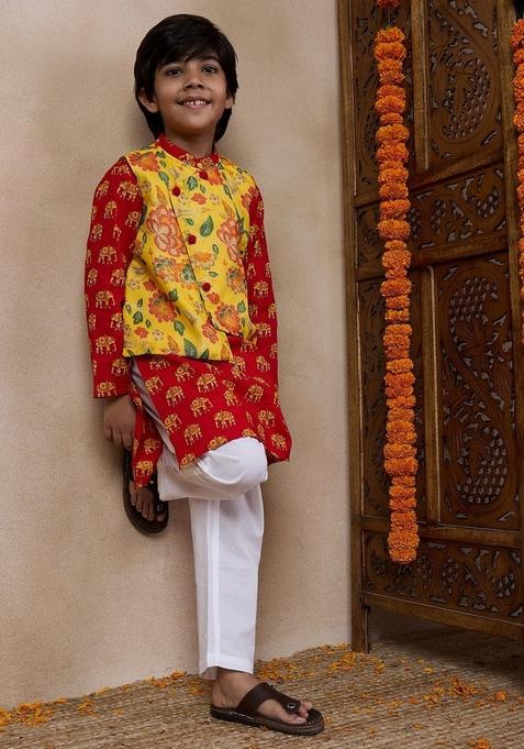 Yellow Printed Kurta With Pants (Set of 2)