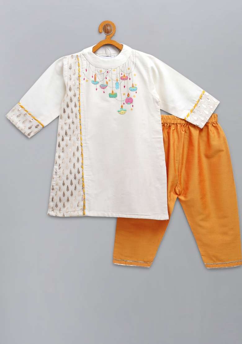 Offwhite Embroidered Cotton Silk Kurta Set Diwali For Boys - Indya