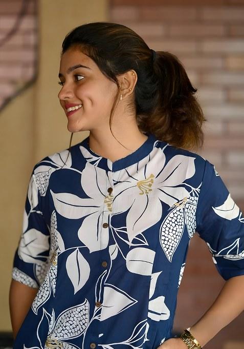 Blue Embroidered Cotton Salwar Kameez