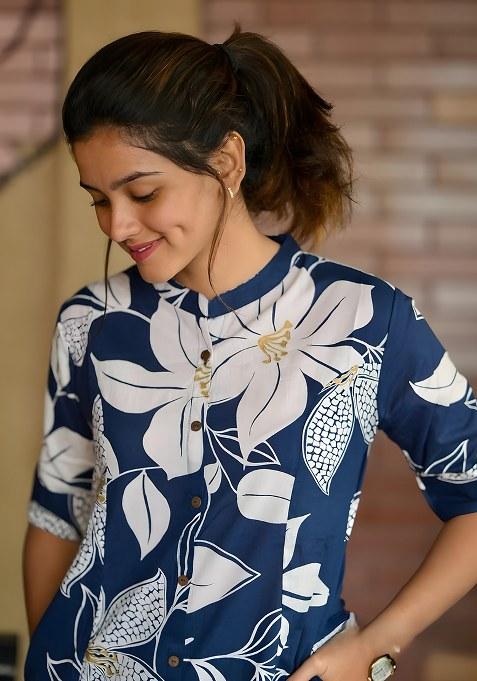 Blue Embroidered Cotton Salwar Kameez