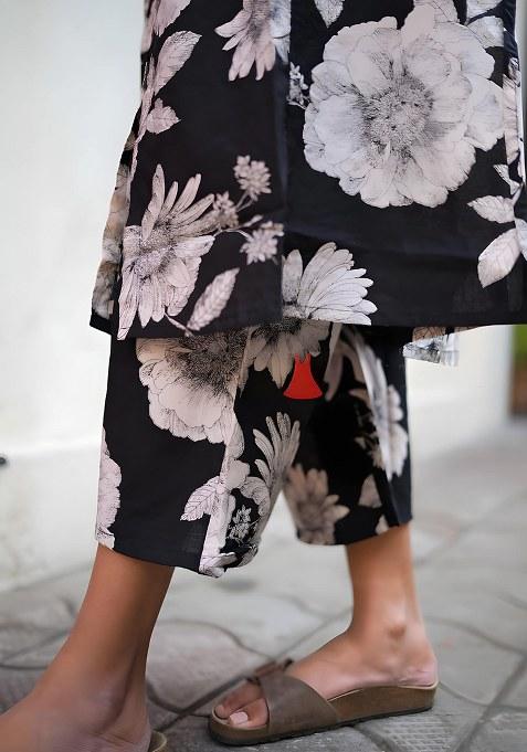 Black Embroidered Cotton Salwar Kameez