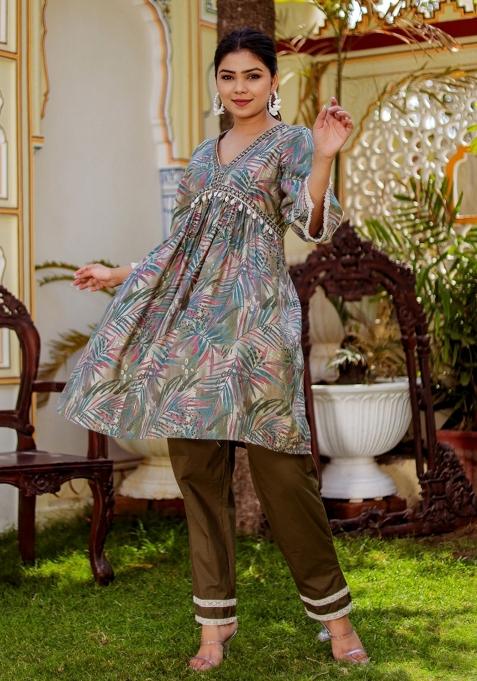 Olive Green Thread Work Muslin Suit Set