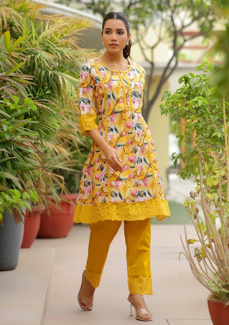 Yellow Print And Embroidered Cotton Clothing Set - Indya