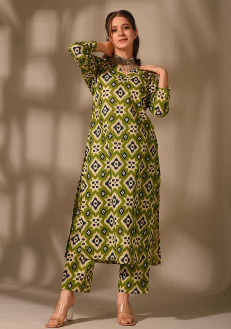 Green Printed Rayon Straight Kurta Set - Indya