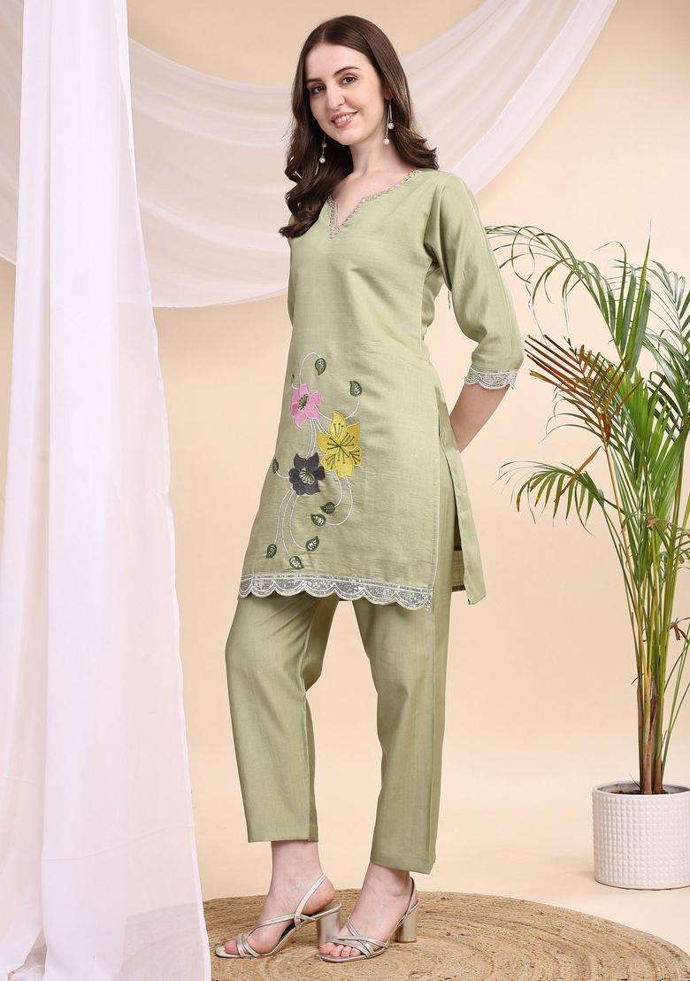 Green Embroidery Chanderi Co Ord Set - Indya