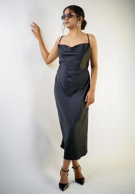 Black Solid Blended Dress