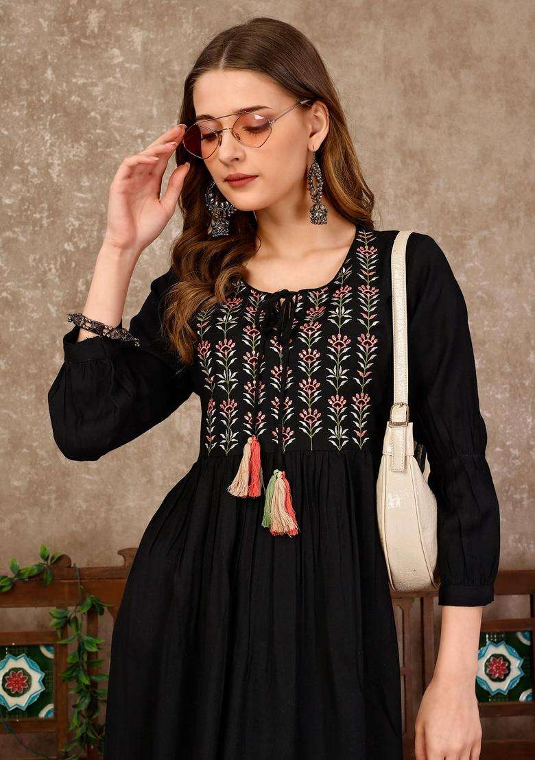 Multicolor Embroidered Rayon Kurta - Indya